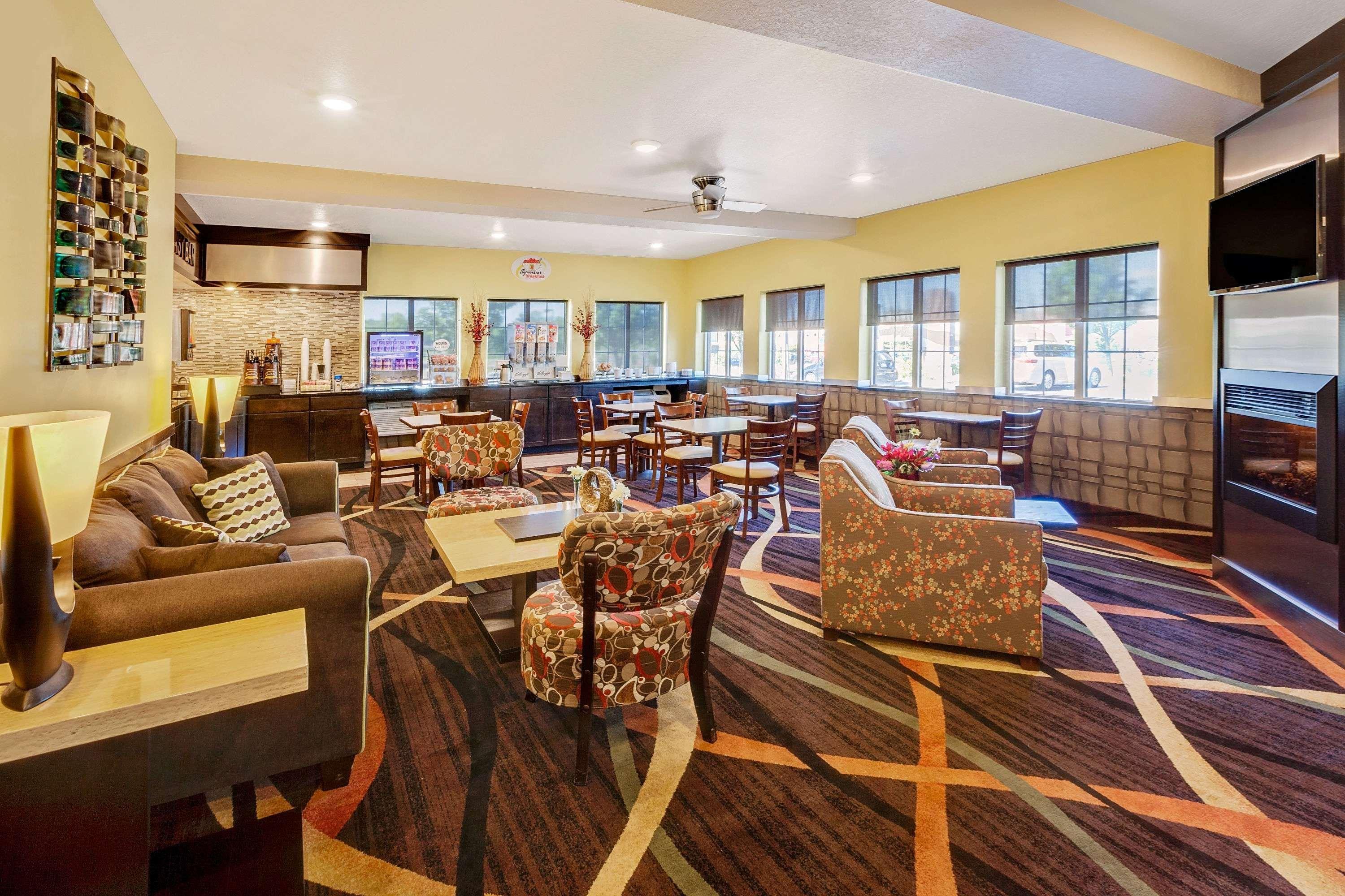 Super 8 By Wyndham Akron S/Green/Uniontown Oh Exterior photo