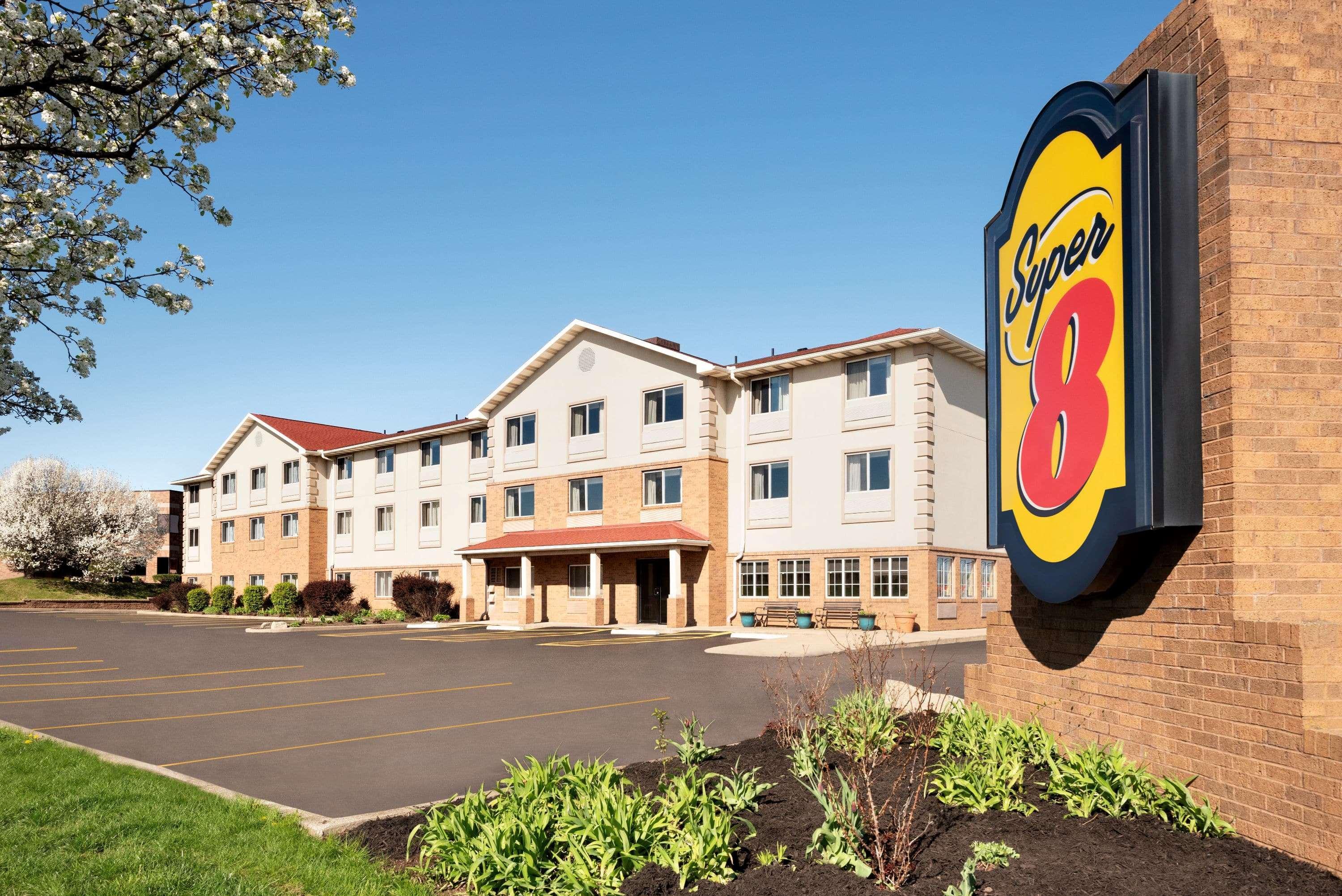 Super 8 By Wyndham Akron S/Green/Uniontown Oh Exterior photo